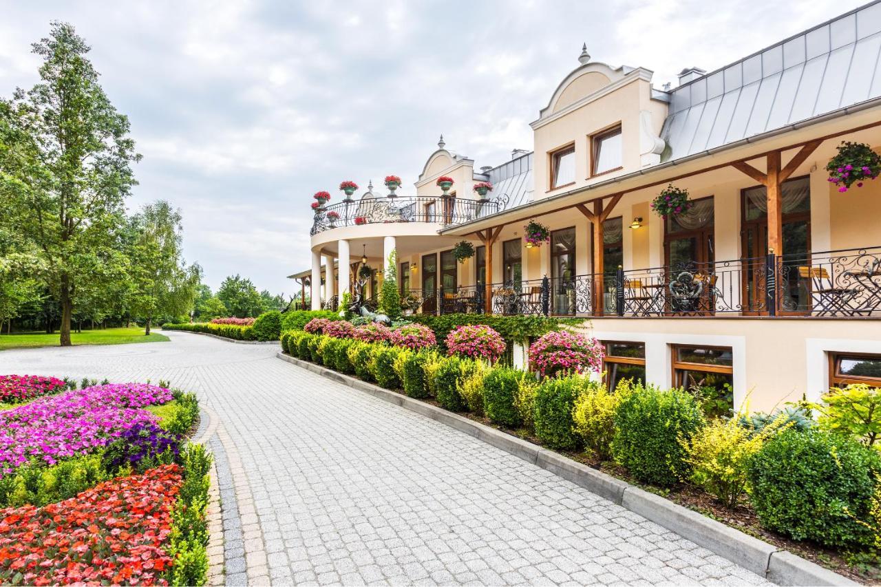 Lesna Perla - Restauracja I Pokoje Hotelowe Rudzinitz Dış mekan fotoğraf